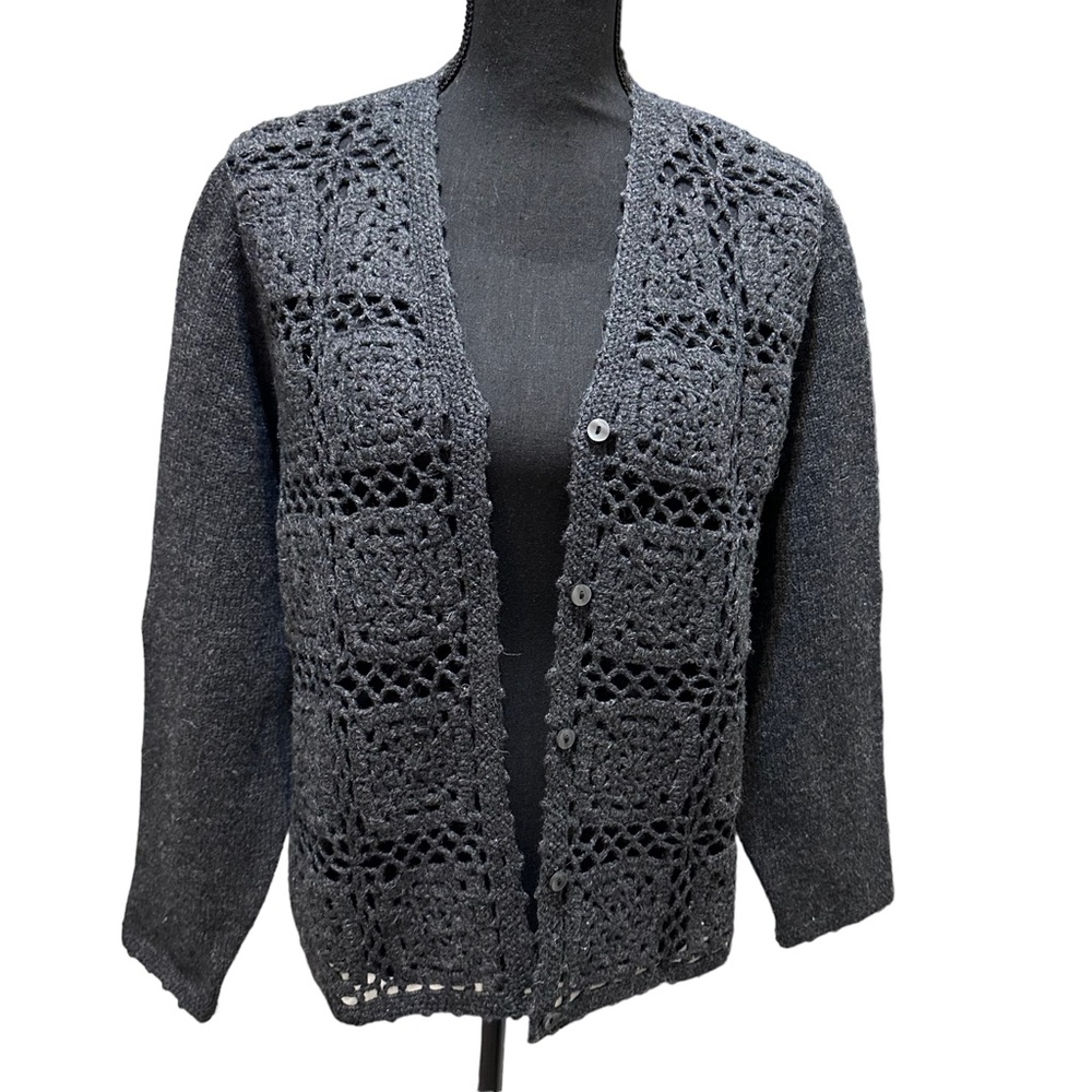 EDDIE BAUER WOMEN’S 100% LAMBSWOOL‎ BUTTON UP CARDIGAN SWEATER - Size M Tall